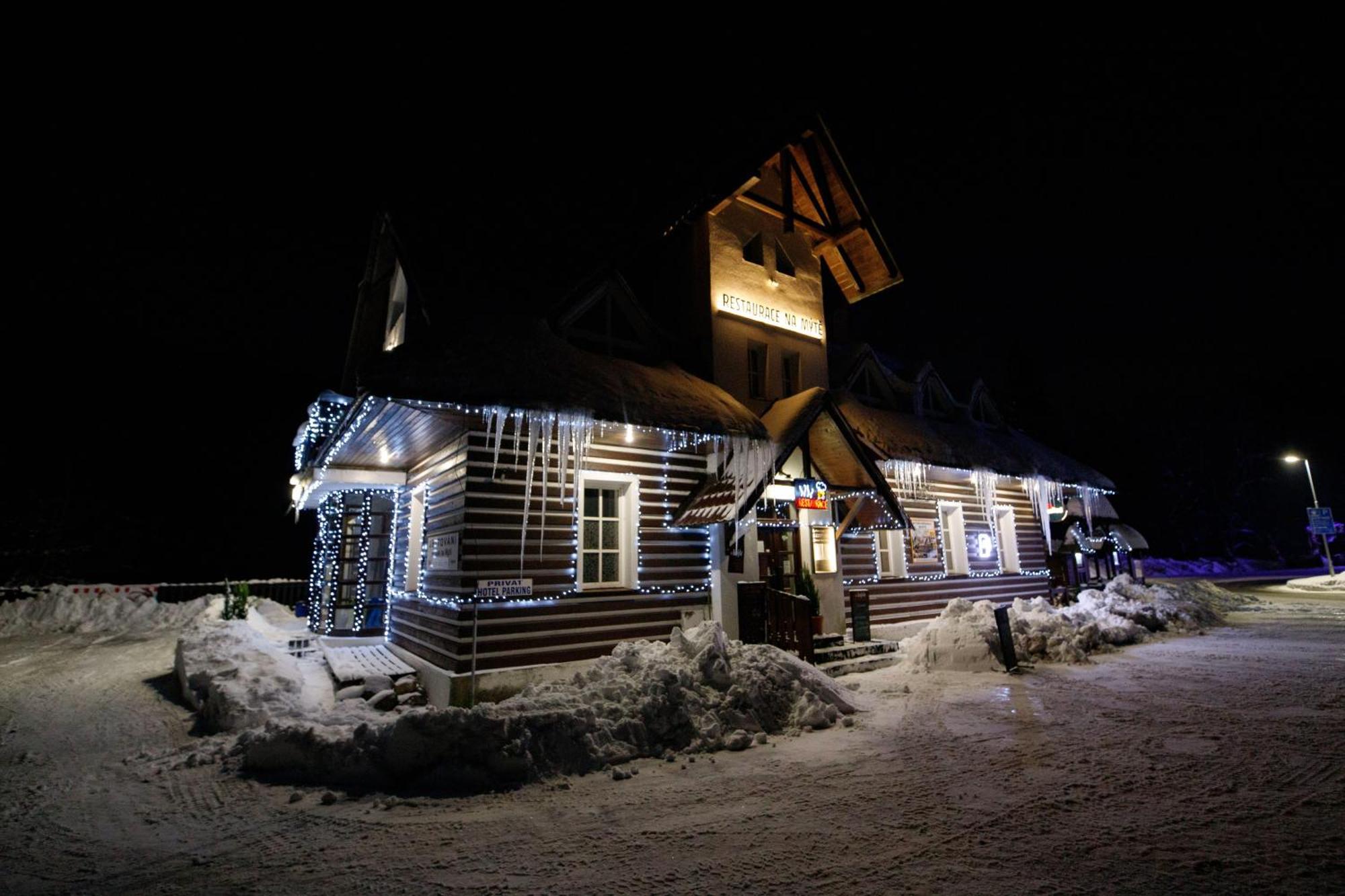 Hotylek Na Myte Harrachov Exterior foto
